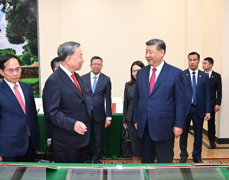 时政微观察丨把中越友好接力棒一代代传下去